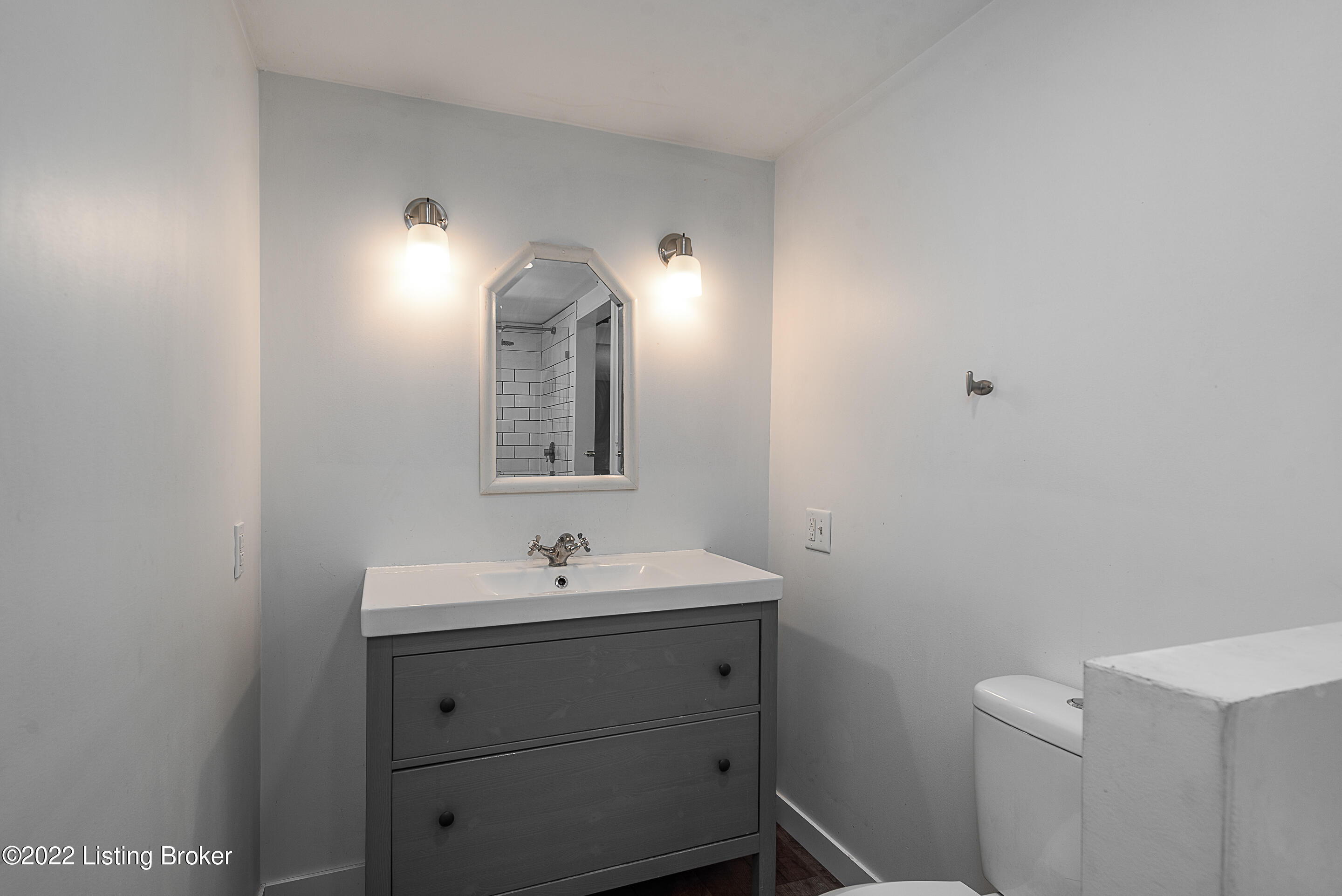 6007 New Cut Road Crestwood, KY 40014 - Photo 11 of 19 AAA NC Bathroom Vanity