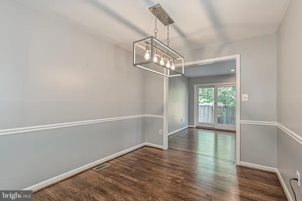 $3,100 | 7046 Leestone Street, Springfield, VA 22151