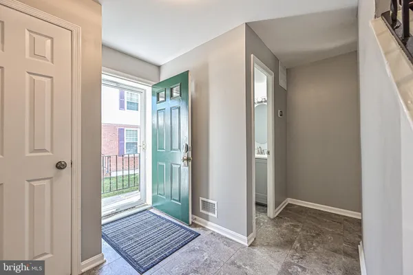 $3,100 | 7046 Leestone Street, Springfield, VA 22151