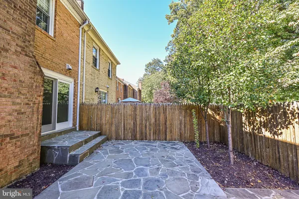 $3,100 | 7046 Leestone Street, Springfield, VA 22151