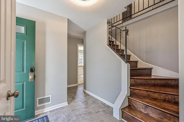 $3,100 | 7046 Leestone Street, Springfield, VA 22151