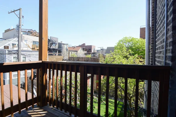 $2,200 | 949 North Winchester Avenue, Unit 1R, Chicago, IL 60622