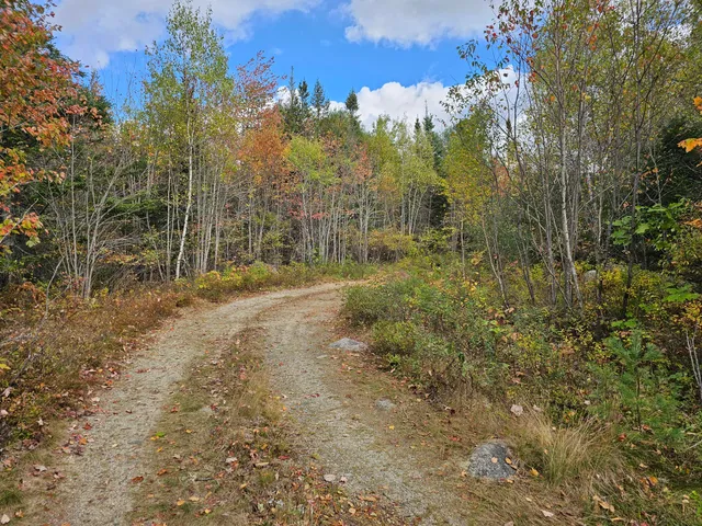 $450,000 | Green Green Field, Franklin, ME 04634