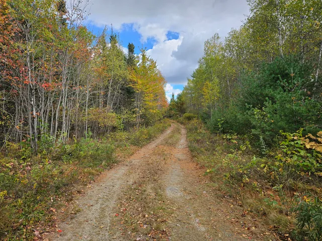 $450,000 | Green Green Field, Franklin, ME 04634