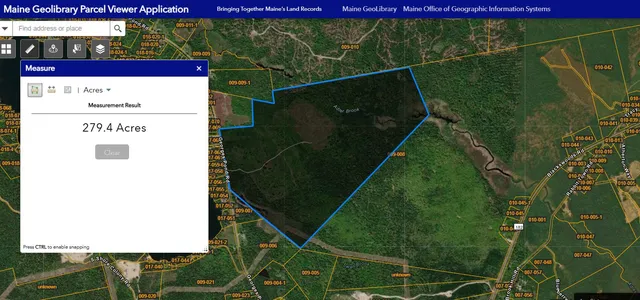 $450,000 | Green Green Field, Franklin, ME 04634