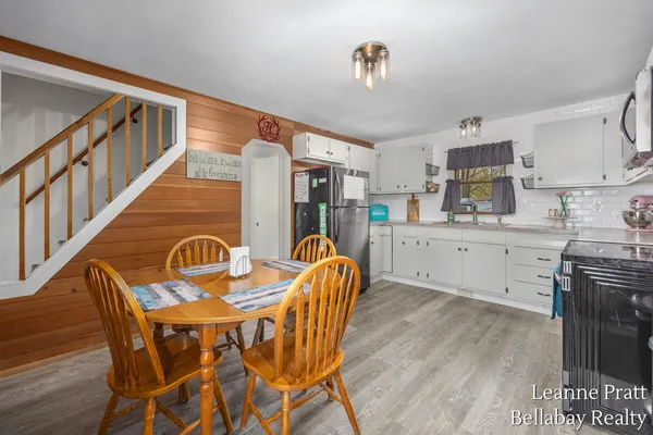 $269,000 | 636 East Colfax Street, Hastings, MI 49058