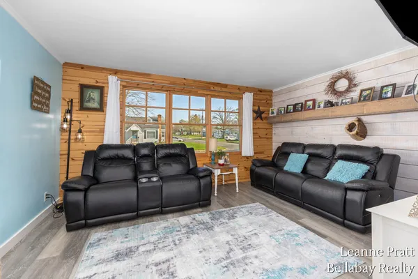 $269,000 | 636 East Colfax Street, Hastings, MI 49058