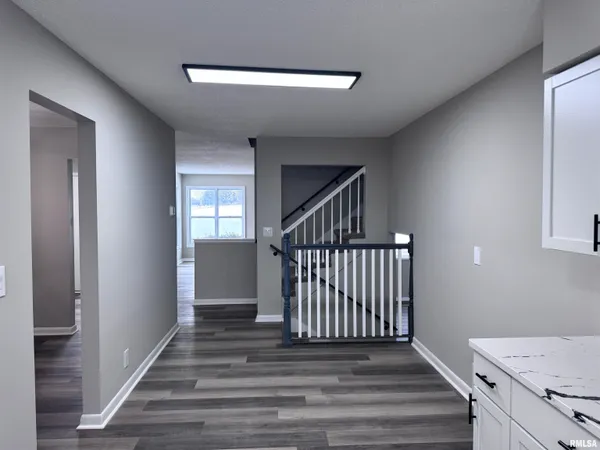 $219,000 | 3050 East Fulton Avenue, Decatur, IL 62521