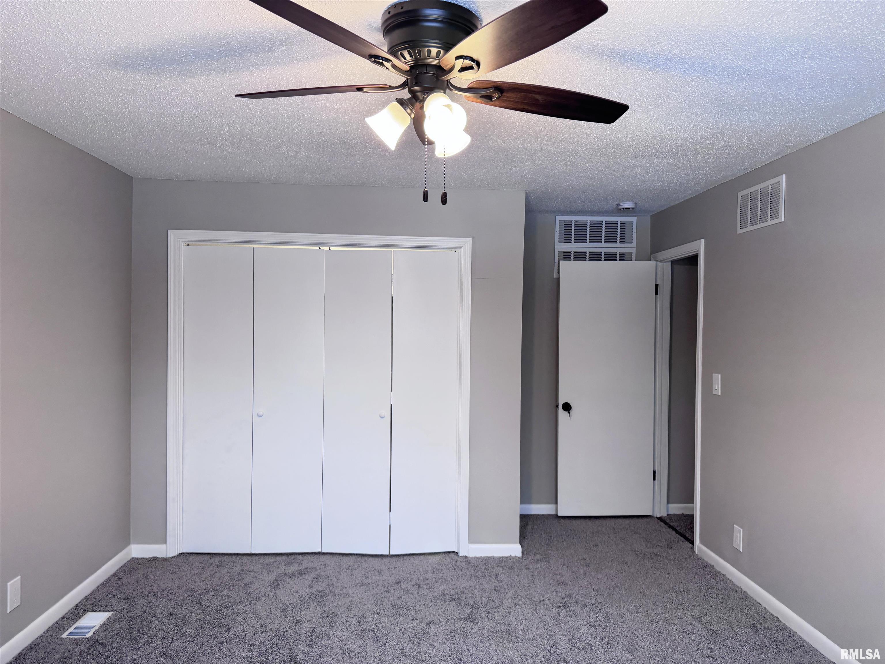 3050 East Fulton Avenue Decatur, IL 62521 - Photo 8 of 36