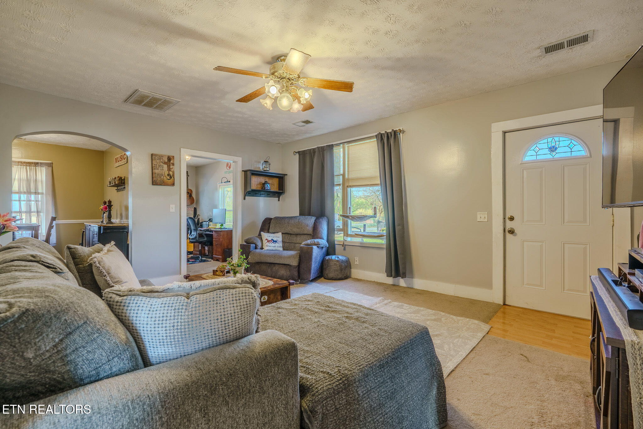 442 Eagleton Road Maryville, TN 37804 - Photo 5 of 26 17-web-or-mls-_DSC6136-HDR