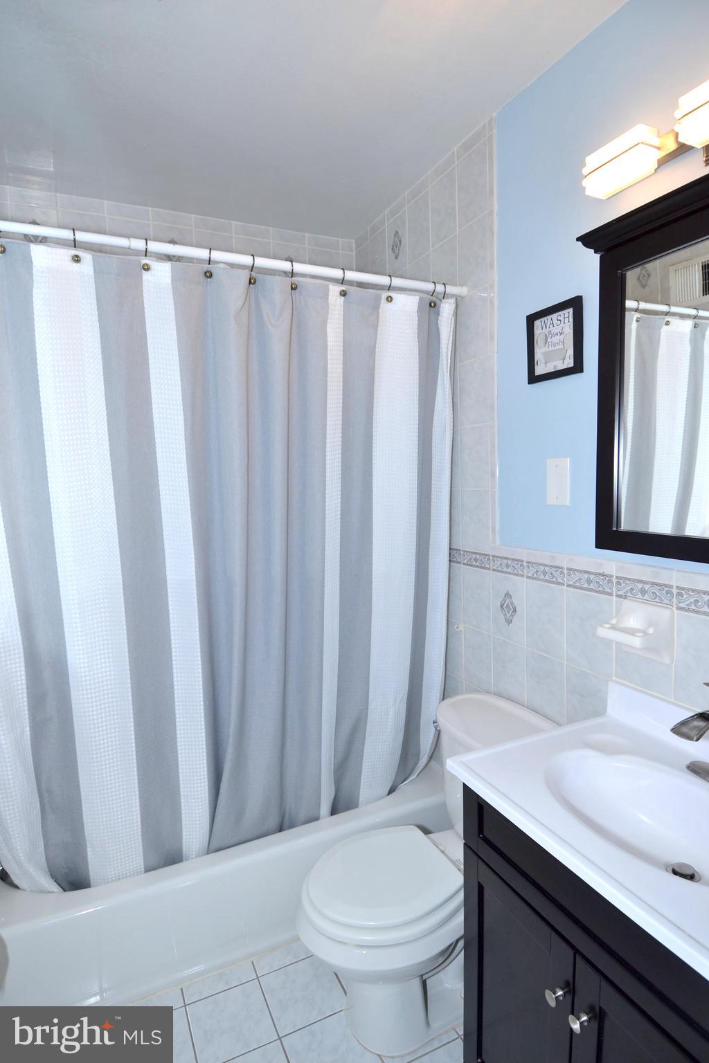 40388 Duke Road Mechanicsville, MD 20659 - Photo 16 of 32 Updated Hall Bath