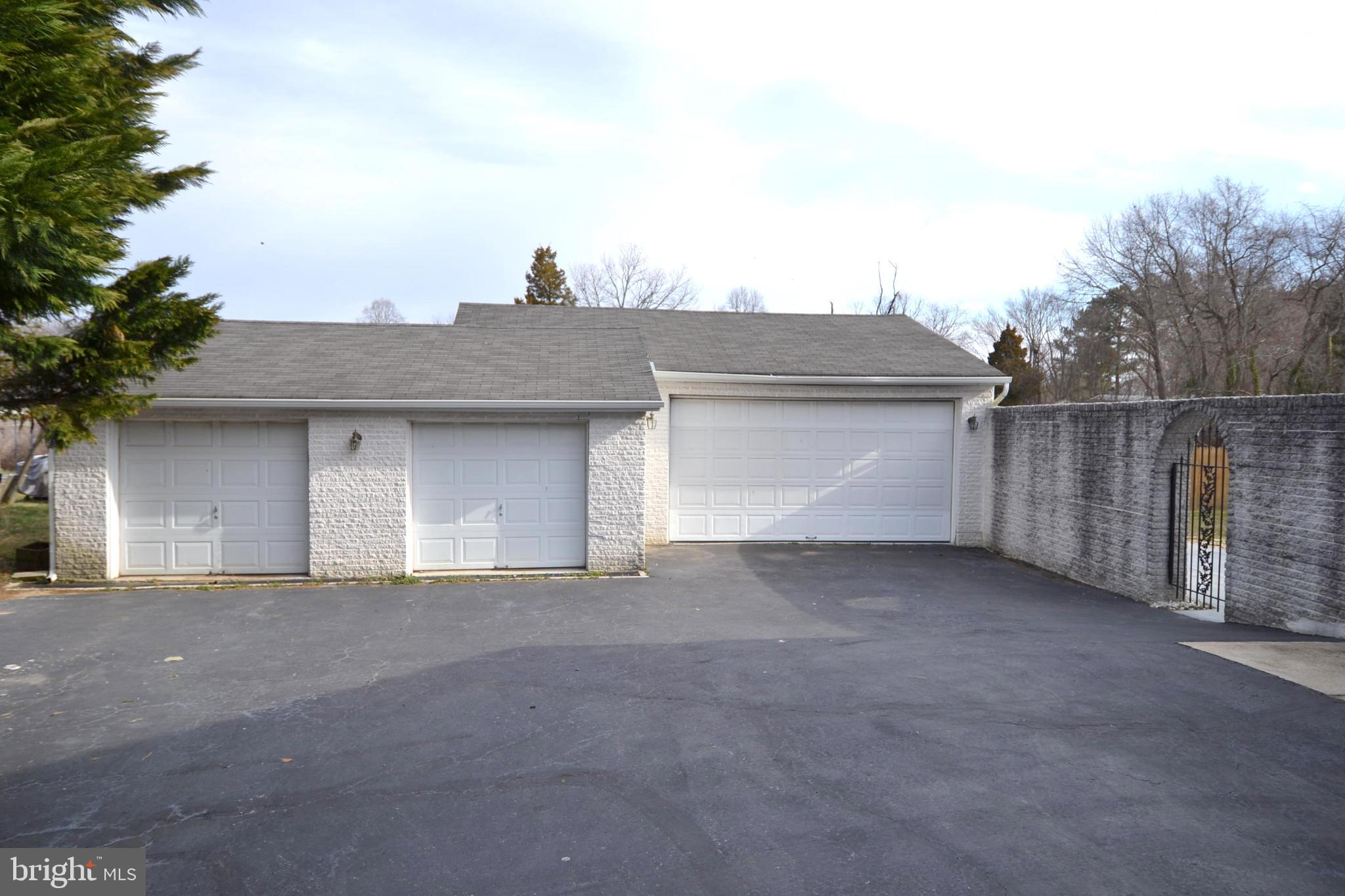 40388 Duke Road Mechanicsville, MD 20659 - Photo 21 of 32 Detached Garage!!