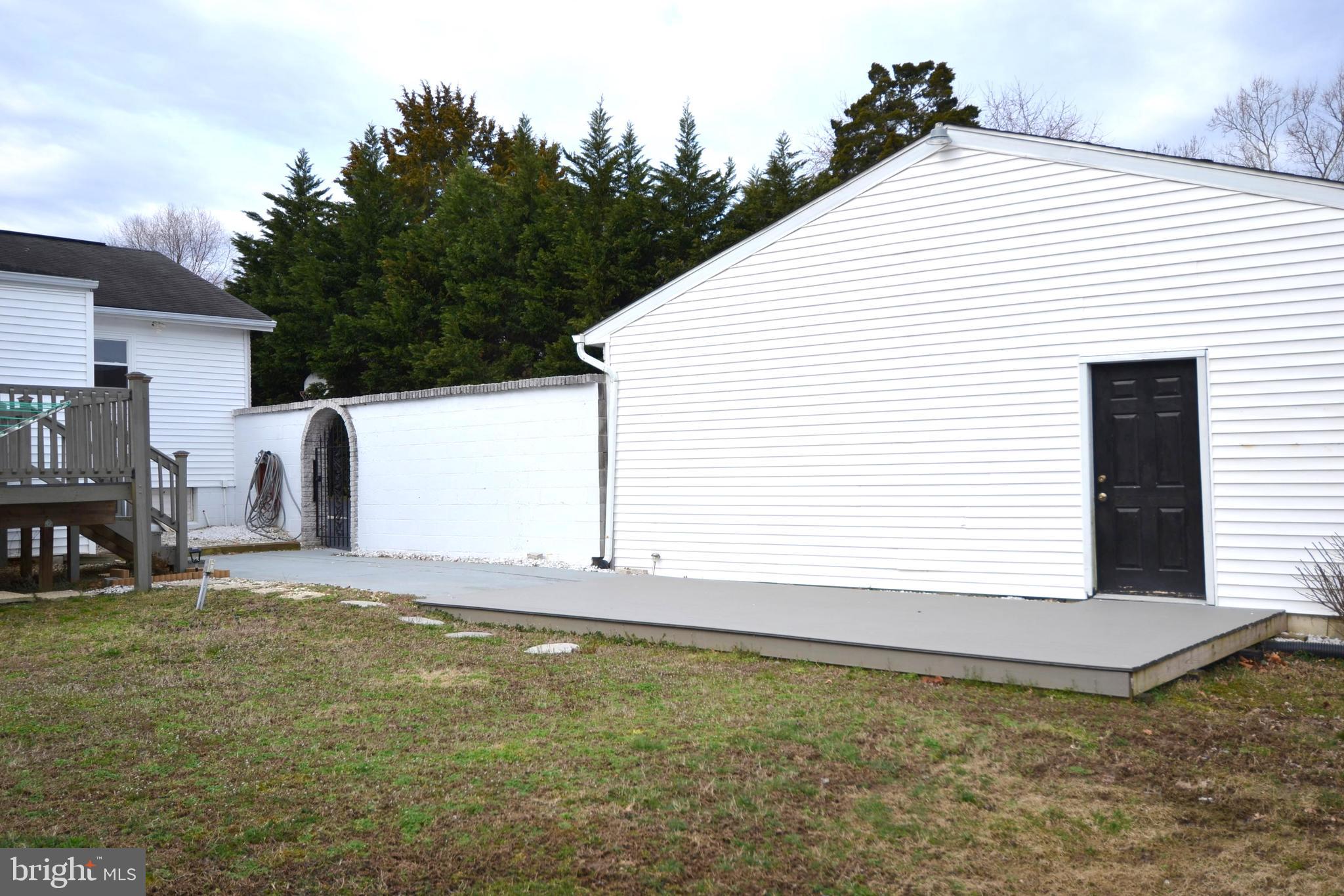 40388 Duke Road Mechanicsville, MD 20659 - Photo 22 of 32 Detached Garage / Patio