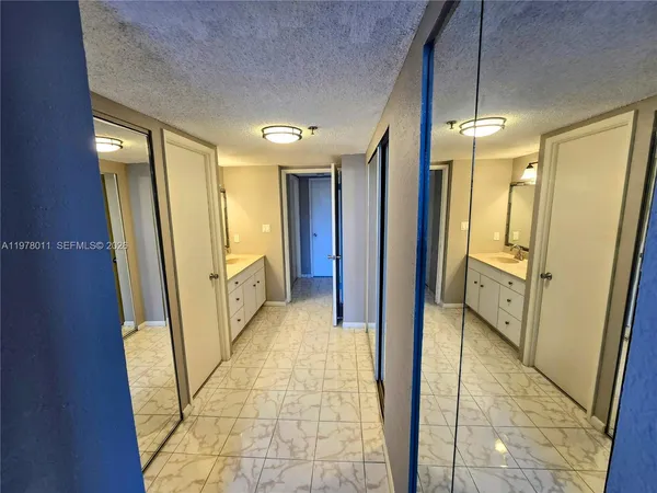 $3,150 | 20505 East Country Club Drive, Unit 138, Aventura, FL 33180