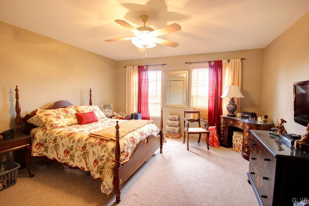 4175 Walter Road Bethlehem, PA 18020 - Photo 17 of 24