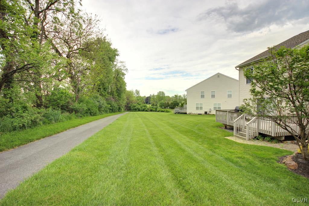4175 Walter Road Bethlehem, PA 18020 - Photo 23 of 24