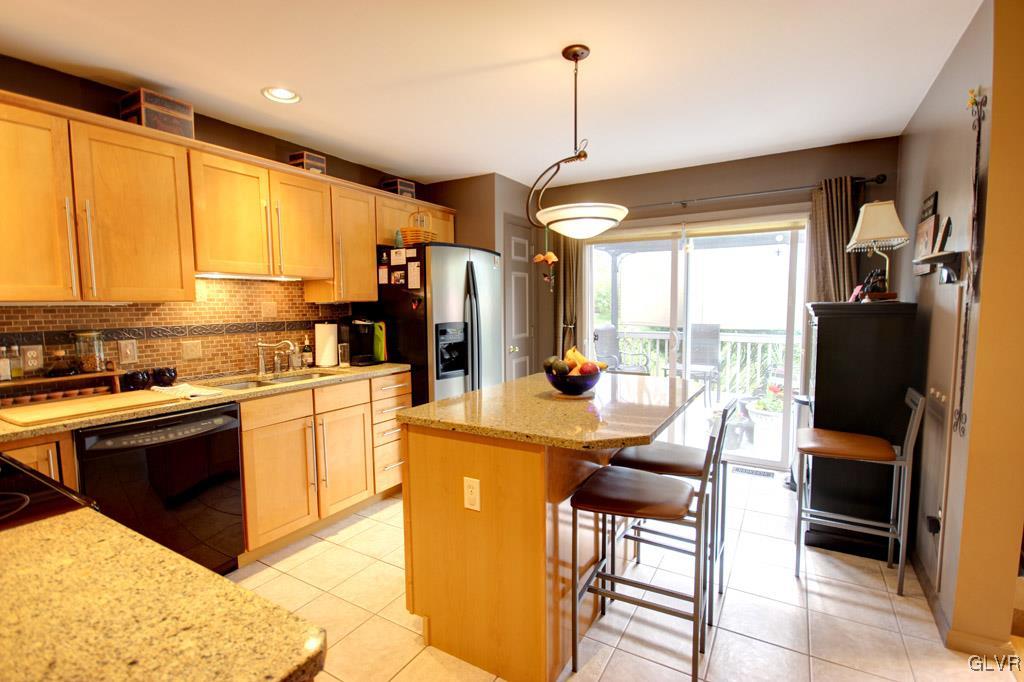4175 Walter Road Bethlehem, PA 18020 - Photo 10 of 24