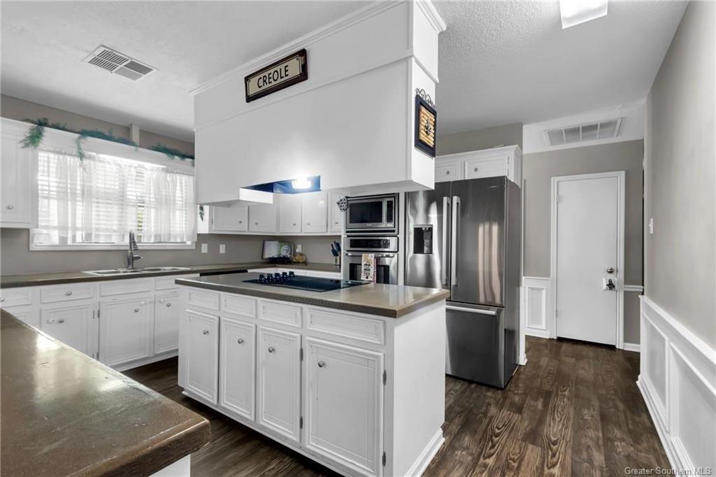 2814 East Tank Farm Road Lake Charles, LA 70607 - Photo 8 of 20 Gallery Image 8