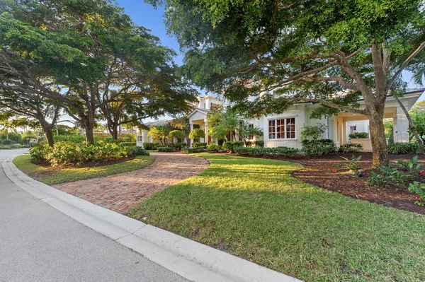$7,250,000 | 6968 Southeast Harbor Circle, Stuart, FL 34996