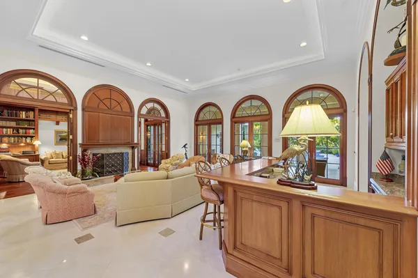 $7,250,000 | 6968 Southeast Harbor Circle, Stuart, FL 34996