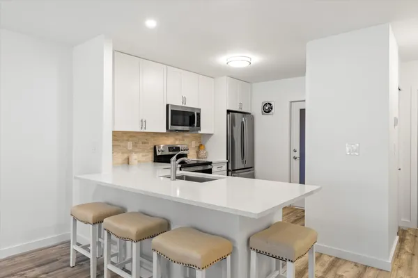 $999,999 | 2601 South Roosevelt Boulevard, Unit 406A, Key West, FL 33040