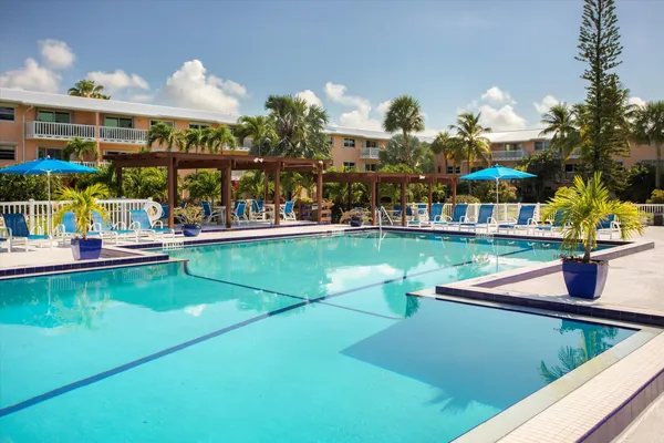 $999,999 | 2601 South Roosevelt Boulevard, Unit 406A, Key West, FL 33040