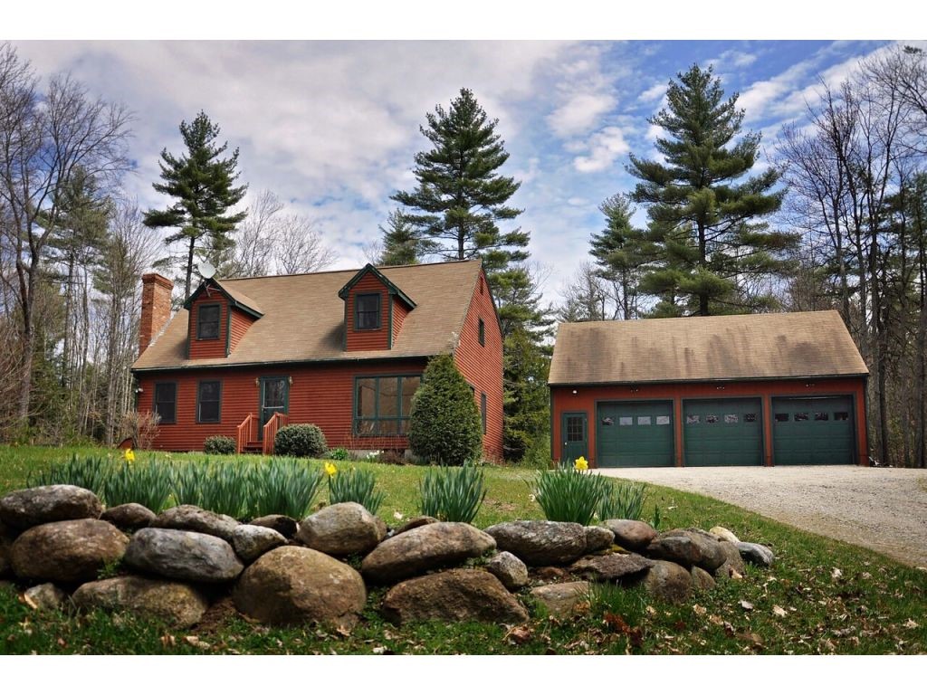 162 Old Bennington Road Greenfield, NH 03047 - Photo 1 of 29