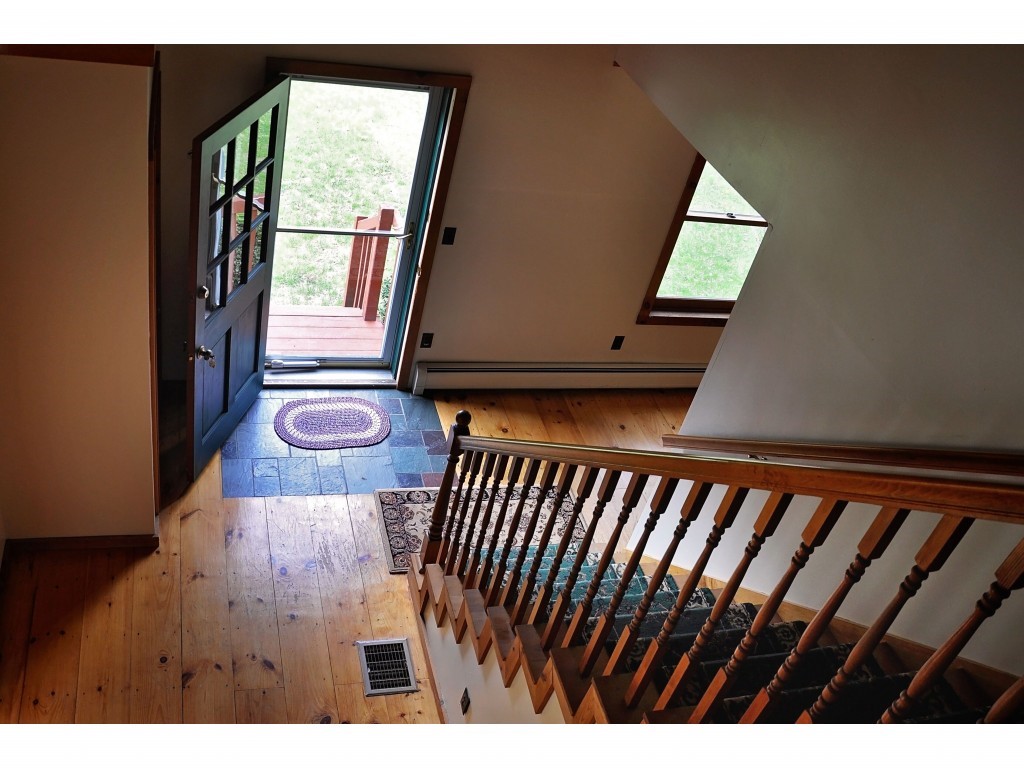 162 Old Bennington Road Greenfield, NH 03047 - Photo 6 of 29