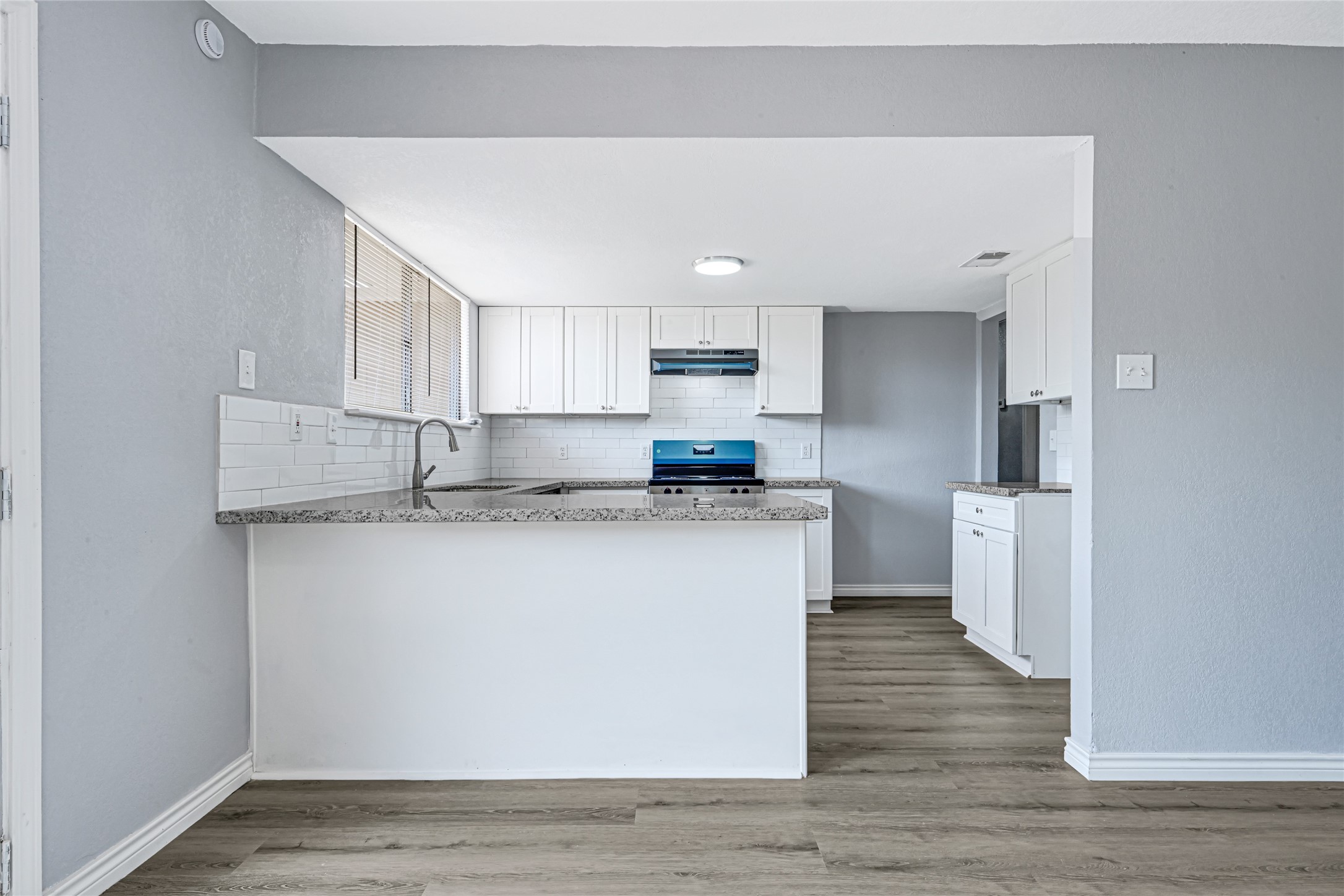 2511 Union Mill Road Houston, TX 77067 - Photo 5 of 20 Kitchen with counter top space
