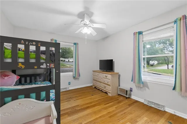 $295,000 | 6761 North Woodland Avenue, Gladstone, MO 64118