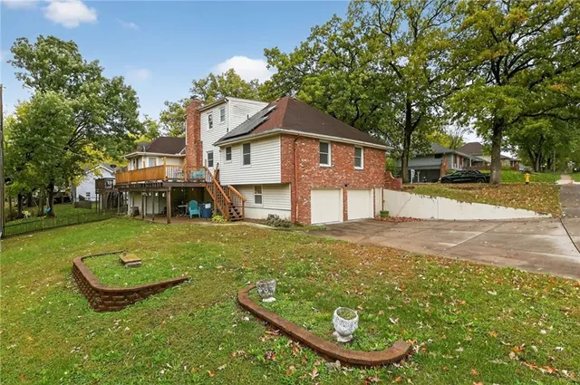 $295,000 | 6761 North Woodland Avenue, Gladstone, MO 64118