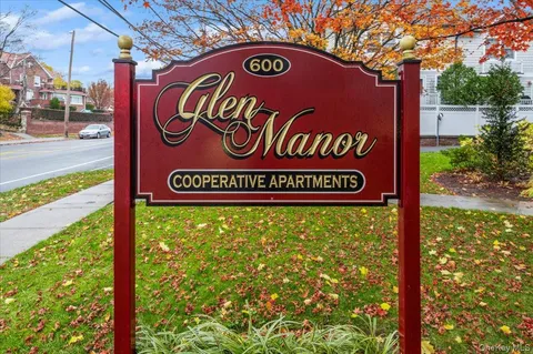 $159,000 | 600 Pelham Road, Unit A2D, New Rochelle, NY 10805