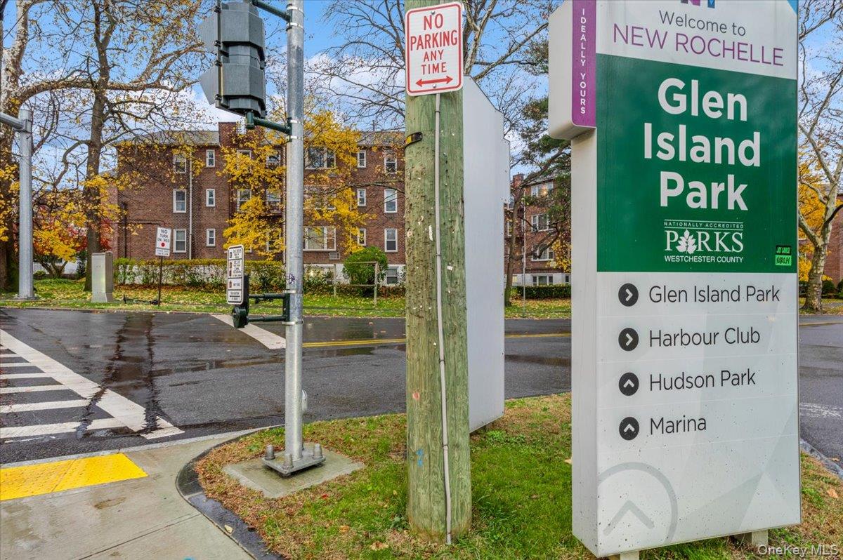 600 Pelham Road, Unit A2D New Rochelle, NY 10805 - Photo 17 of 19 Exterior view