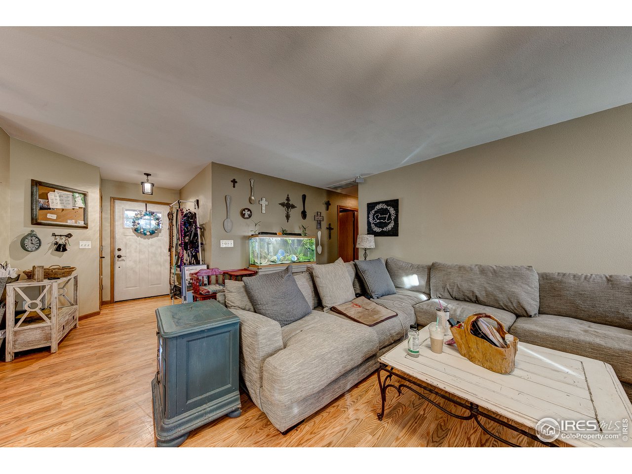 209 Sioux Drive Berthoud, CO 80513 - Photo 2 of 29