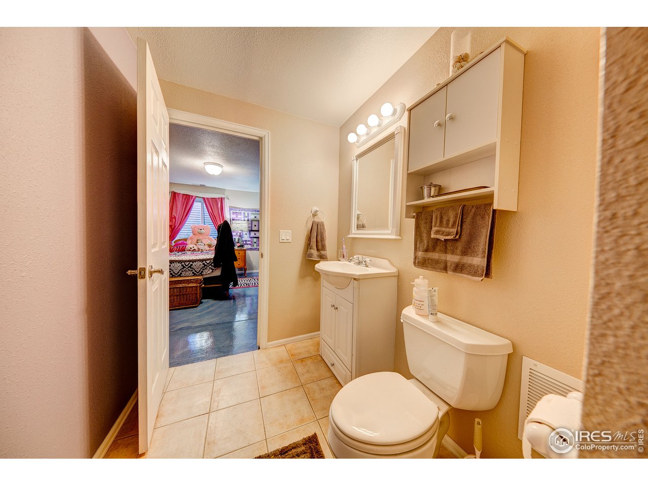 209 Sioux Drive Berthoud, CO 80513 - Photo 25 of 29