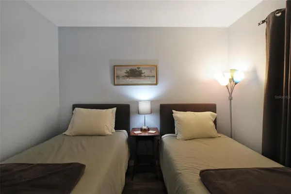 $3,500 | 2124 North Tamiami Trail, Unit 101, Sarasota, FL 34234