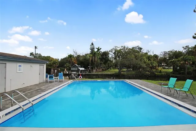 $3,500 | 2124 North Tamiami Trail, Unit 101, Sarasota, FL 34234