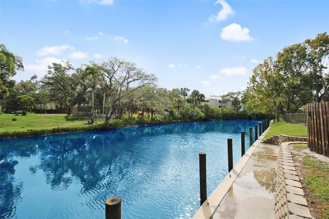 $3,500 | 2124 North Tamiami Trail, Unit 101, Sarasota, FL 34234