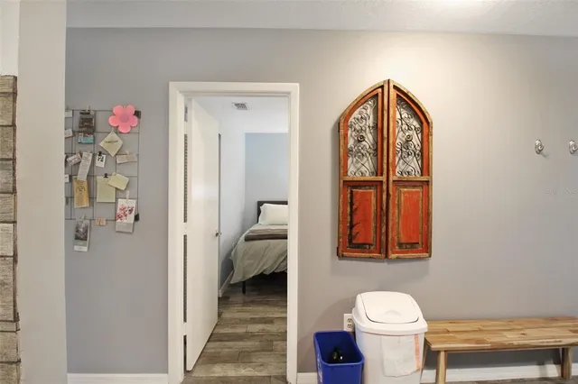 $3,500 | 2124 North Tamiami Trail, Unit 101, Sarasota, FL 34234