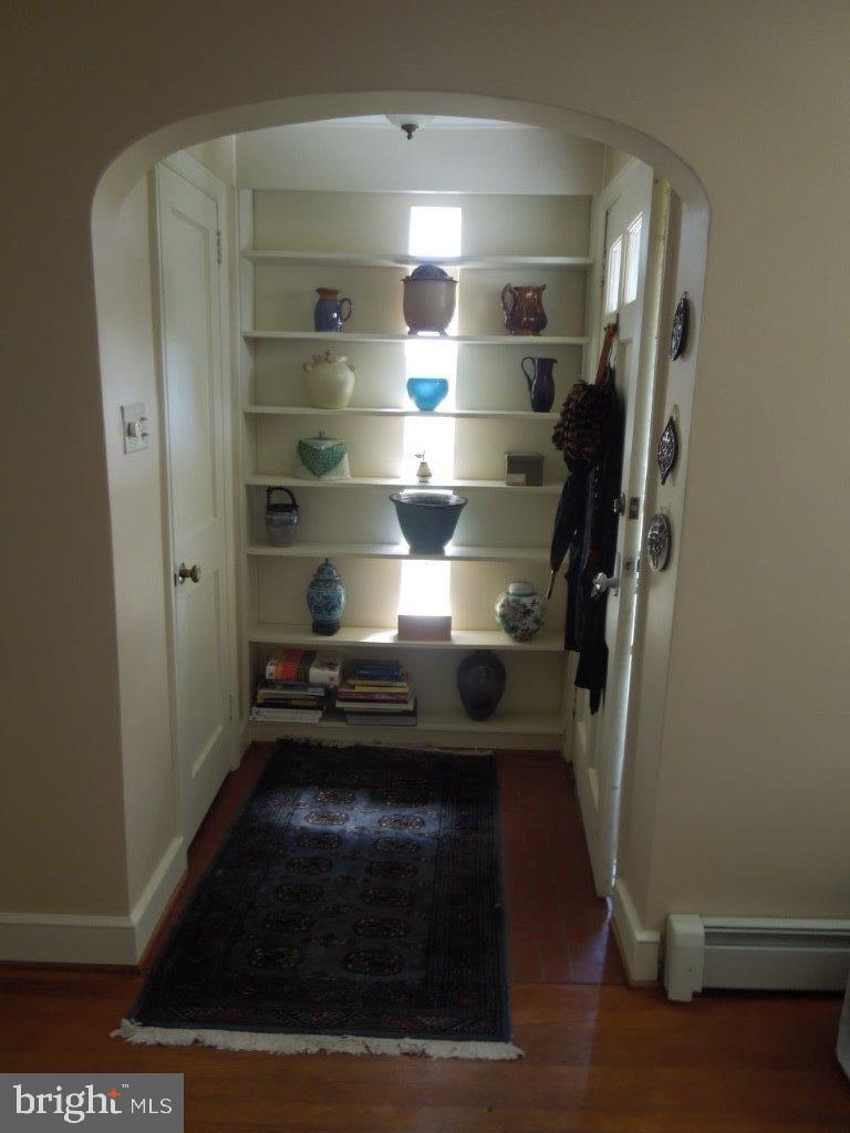 1139 Ruxton Road York, PA 17403 - Photo 2 of 37 Gallery Image 2