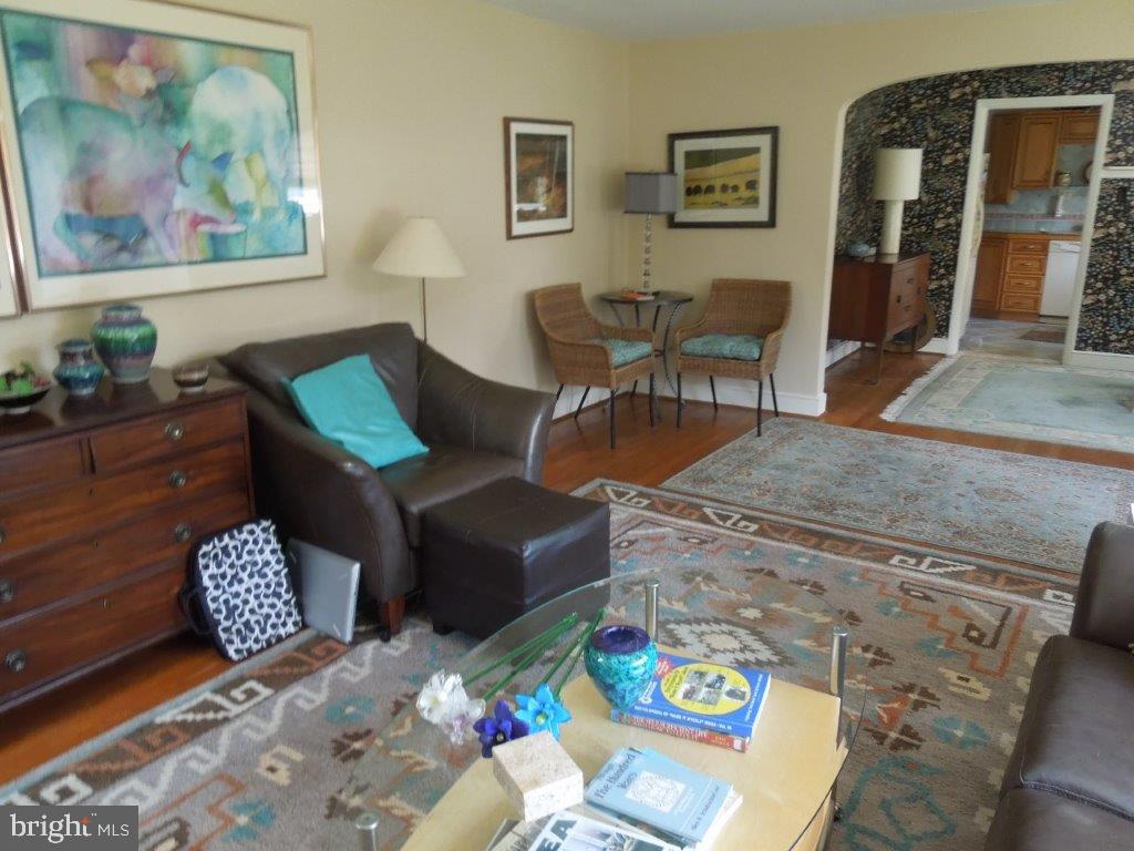 1139 Ruxton Road York, PA 17403 - Photo 6 of 37 Gallery Image 6