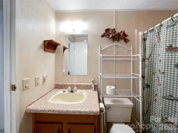 $350,000 | 2329 Dolan Lane, Liberty Hill, SC 29074