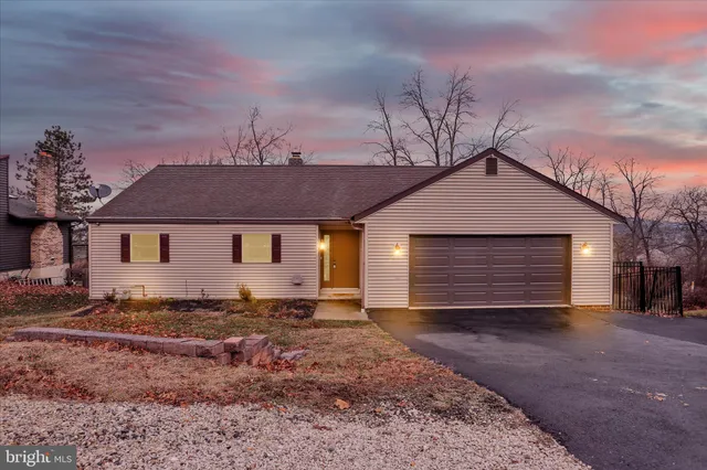 $365,000 | 203 Pembroke Drive, Shillington, PA 19607