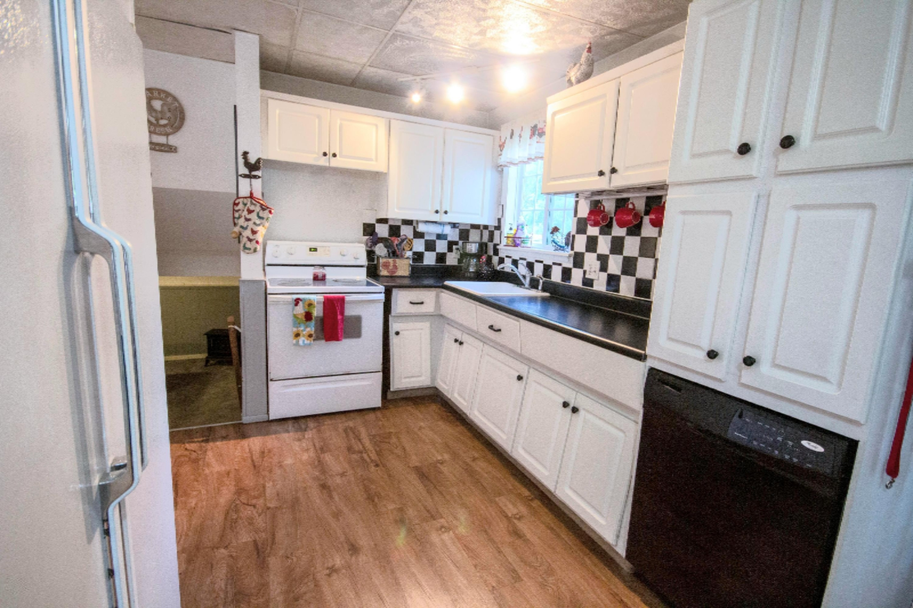 5627 South Sprinkle Road Portage, MI 49002 - Photo 5 of 23 20200116_140306