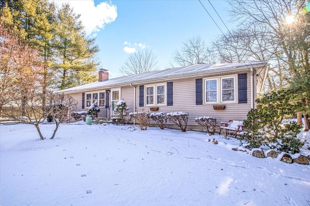 52 Hemlock Street Walpole, MA 02032 - Photo 2 of 36 Gallery Image 2