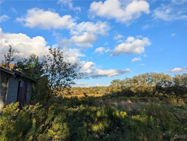 $77,500 | 2024 E Road, Leyden, NY 13309