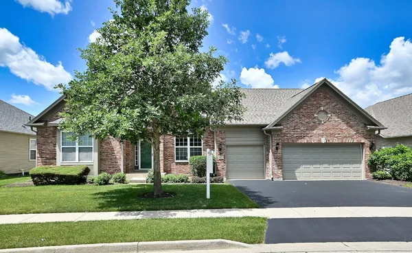 $650,000 | 572 Tuscan View Drive, Elgin, IL 60124