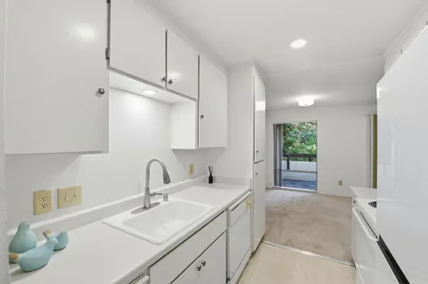 $499,000 | 285 Tradewinds Drive, Unit 6, San Jose, CA 95123