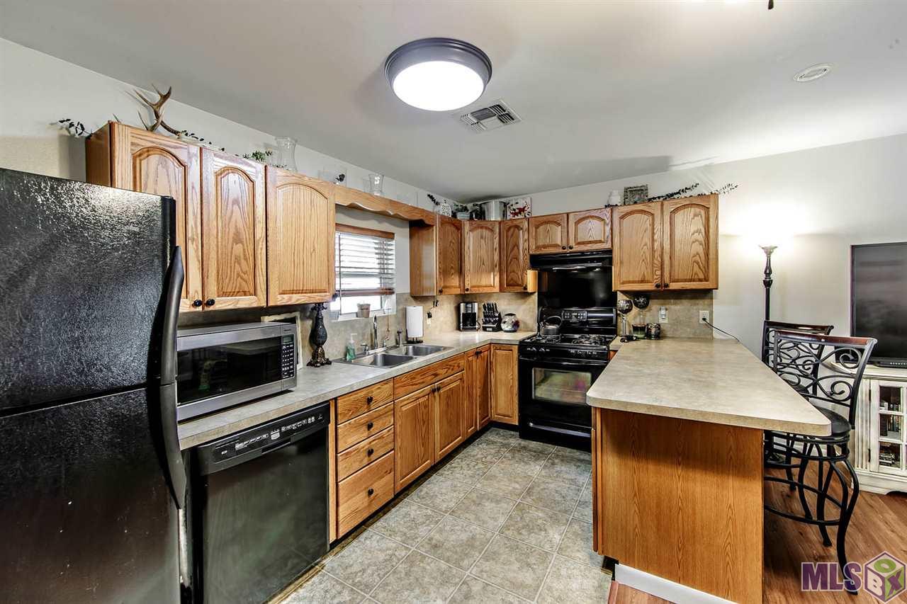 138 Danos Street Raceland, LA 70394 - Photo 5 of 12