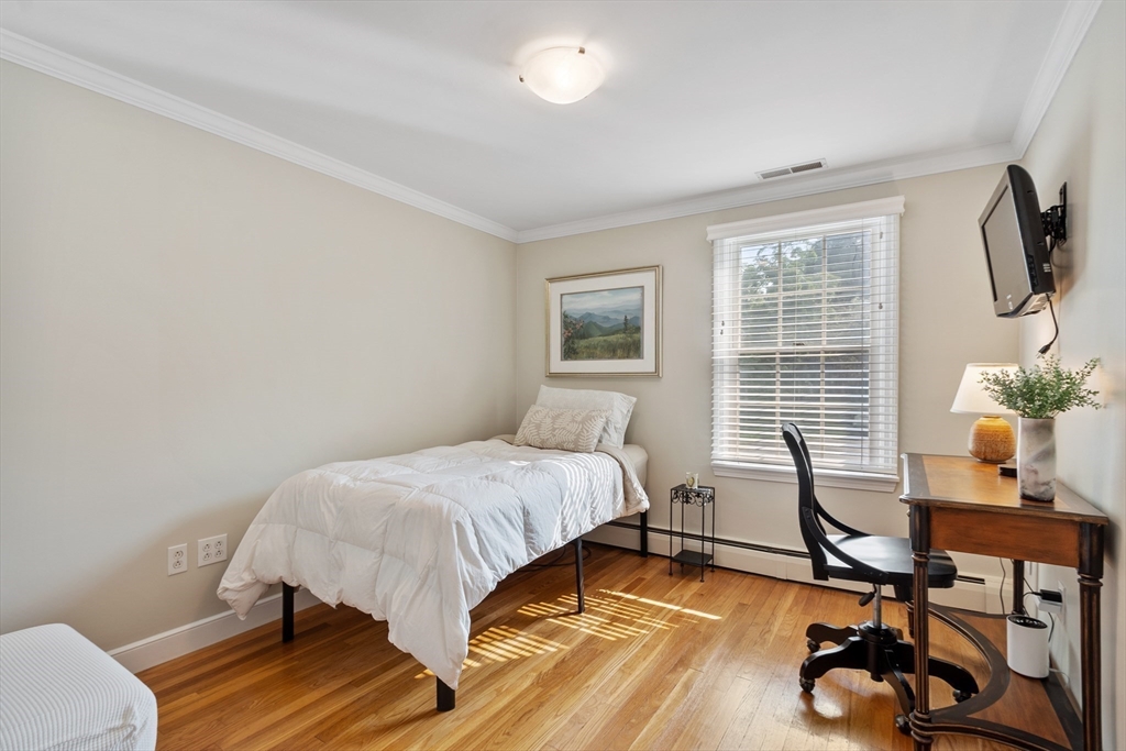 9 New Meadow Road Lynnfield, MA 01940 - Photo 13 of 40 Gallery Image 13